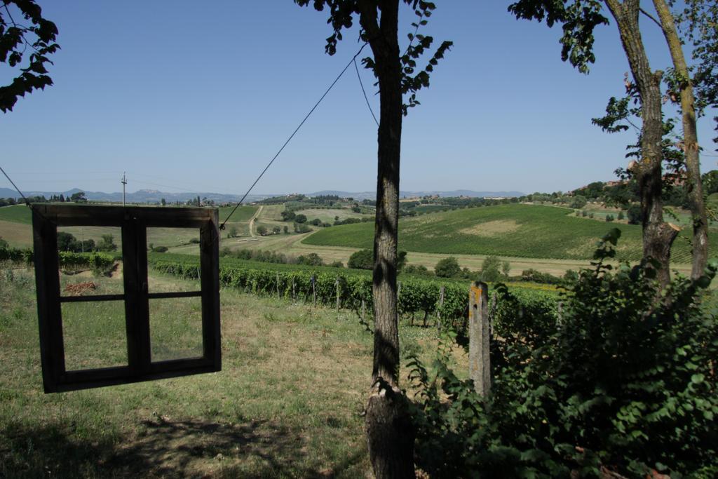 Agriturismo La Terra Valiano Eksteriør billede
