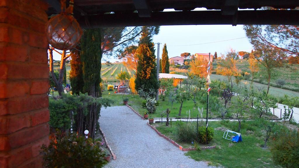 Agriturismo La Terra Valiano Eksteriør billede