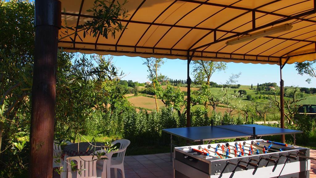 Agriturismo La Terra Valiano Eksteriør billede